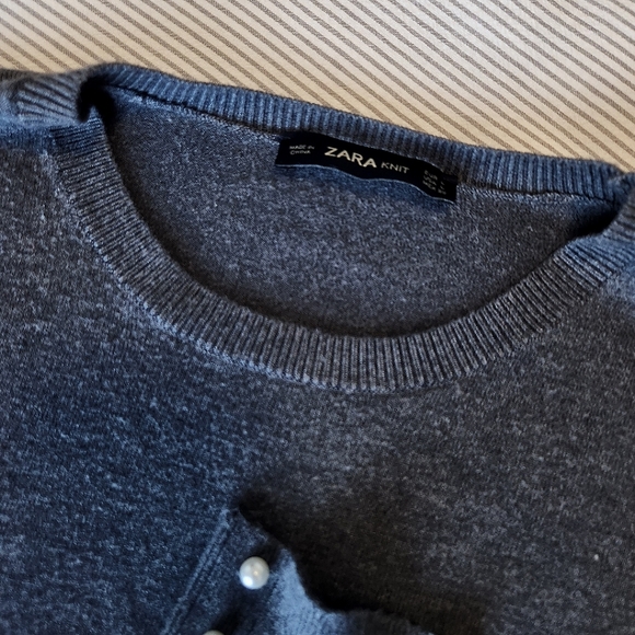 Zara Knit Pearl Sleeve Sweater - Picture 5 of 6